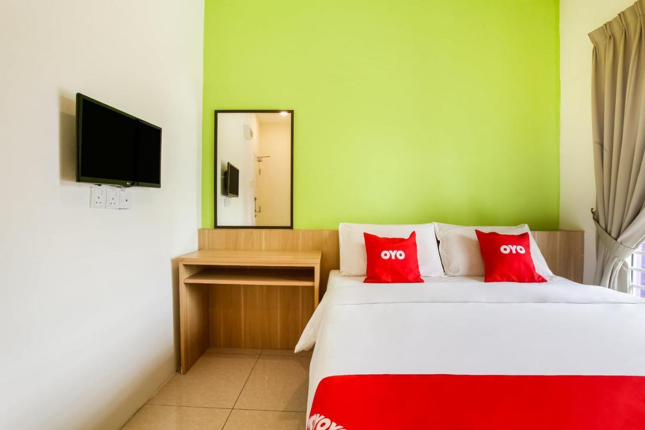 Oyo 89677 Sunflower Hotel Seremban Luaran gambar