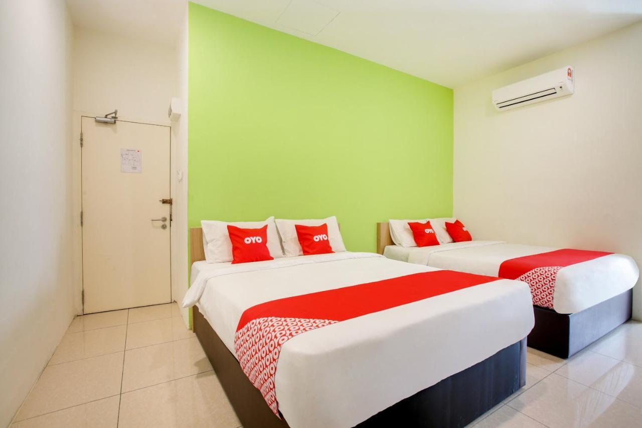 Oyo 89677 Sunflower Hotel Seremban Luaran gambar