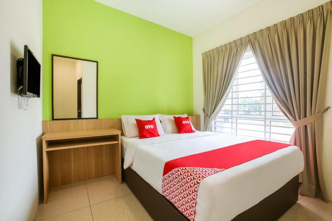 Oyo 89677 Sunflower Hotel Seremban Luaran gambar